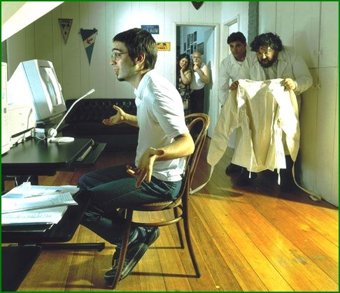 Image dlire : Geek sur le point d'tre camisol