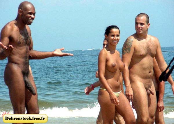 Image dlire : Pas moyen d'tre tranquille sur la plage!